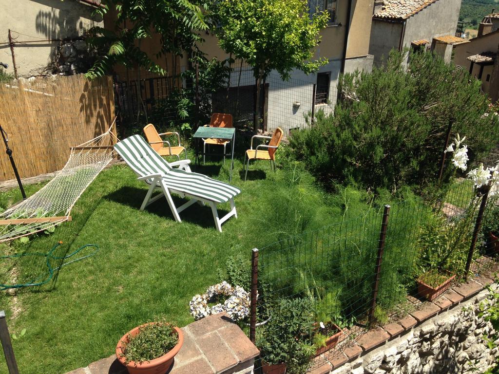 B&B Porchiano Del Monte Amelia Eksteriør bilde
